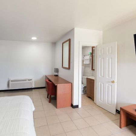 American Inn Baton Rouge Eksteriør billede